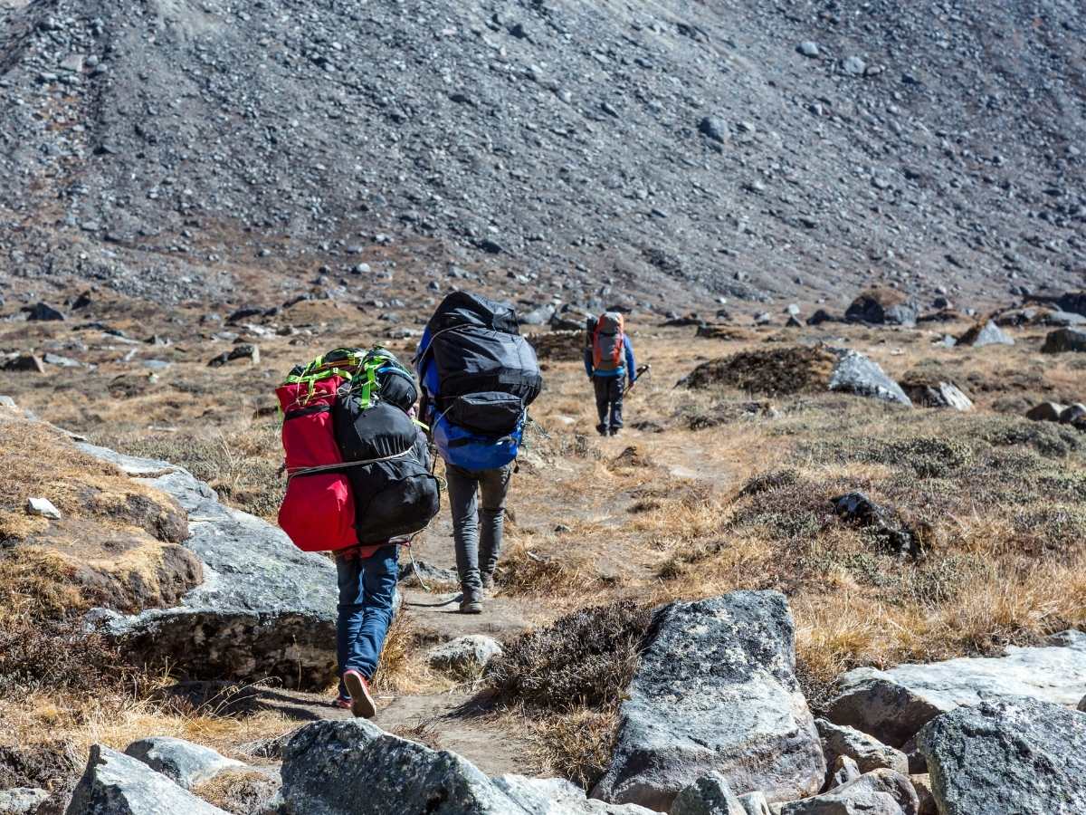 Why hiring a guide is the best way to experience Everest base camp?